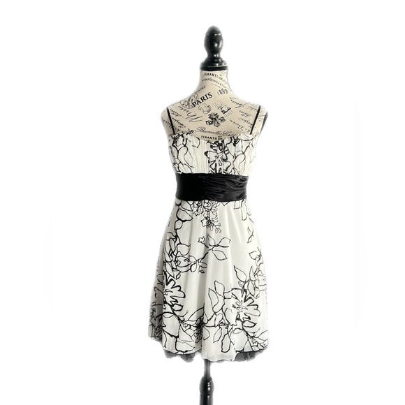 Adorable Party/Dance/Formal/Cocktail dress! - Picture 1 of 14